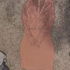 Cute lace body con dress